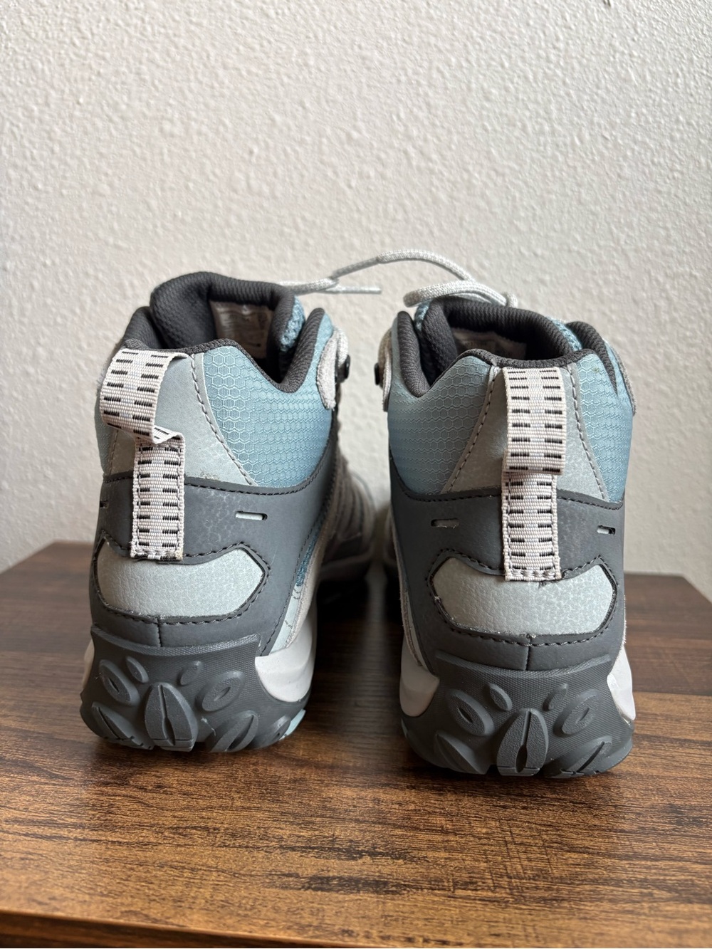 Merrell Women's Alverstone 2 Mid Waterproof Hiking Boots - Picture 4 of 6
